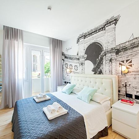 Eleonore Elegant Room Suite Cagliari Exterior photo